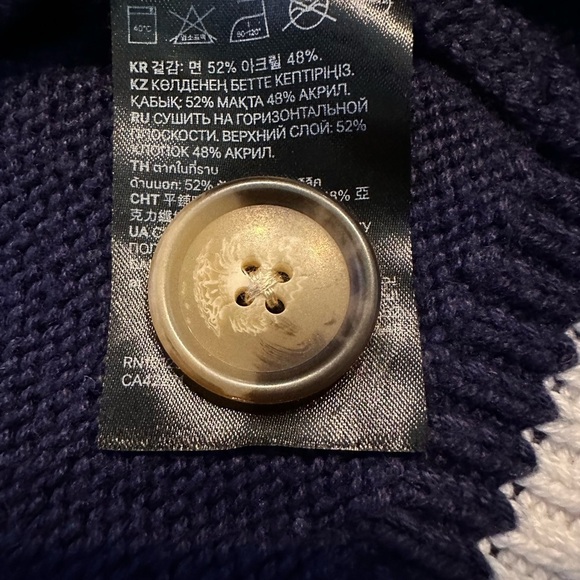 H&M Divided NY Logo, v-neck cropped Cardigan Sweater. Academia Preppy Sz L - Picture 4 of 9